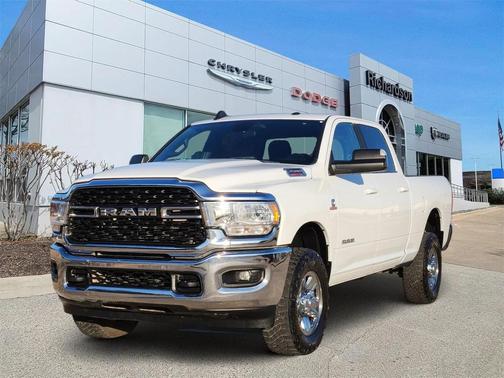 2022 RAM 2500 Big Horn Crew Cab 4x4 6'4' Box