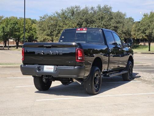 2026 RAM 2500 Tradesman Crew Cab 4x4 6'4' Box