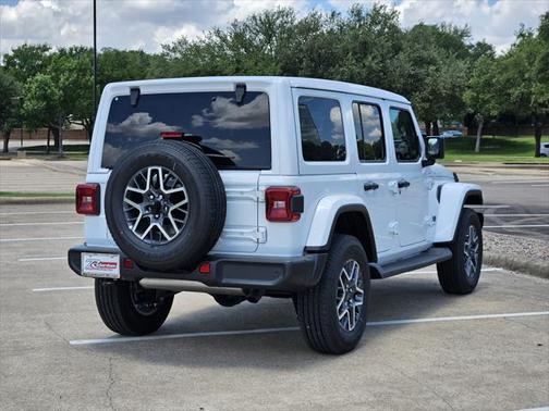 2025 Jeep Wrangler 4-Door Sahara 4x4