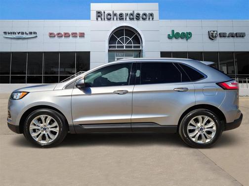 2020 Ford Edge Titanium