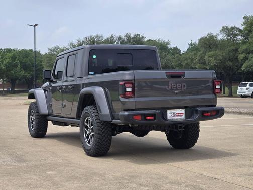 Granite Crystal Metallic Clearcoat 2026 Jeep Gladiator Rubicon