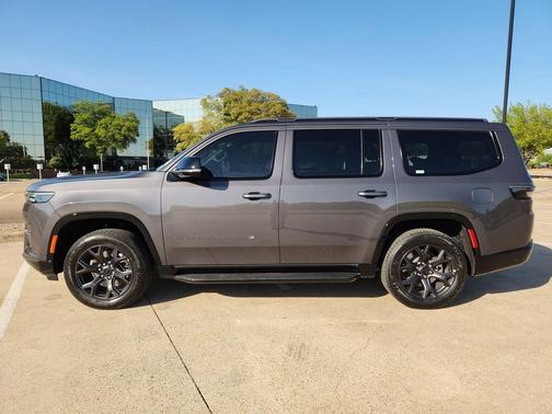 Baltic Gray Metallic Clearcoat 2026 Jeep Grand Wagoneer Limited Altitude 4x4