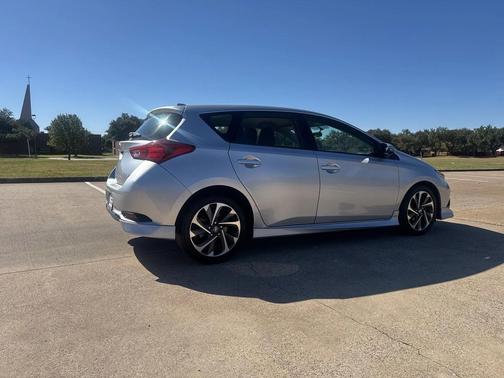 2016 Scion iM