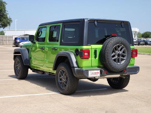 Mojito 2026 Jeep Wrangler Sport S
