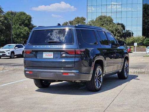 2022 Jeep Wagoneer Series III 4x2
