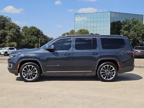 2022 Jeep Wagoneer Series III 4x2