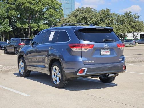2018 Toyota Highlander 