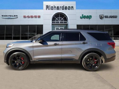 2023 Ford Explorer ST