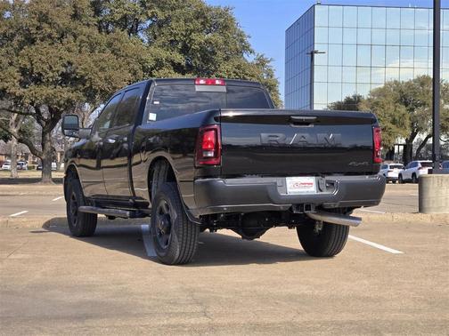 2026 RAM 2500 Tradesman Crew Cab 4x4 6'4' Box