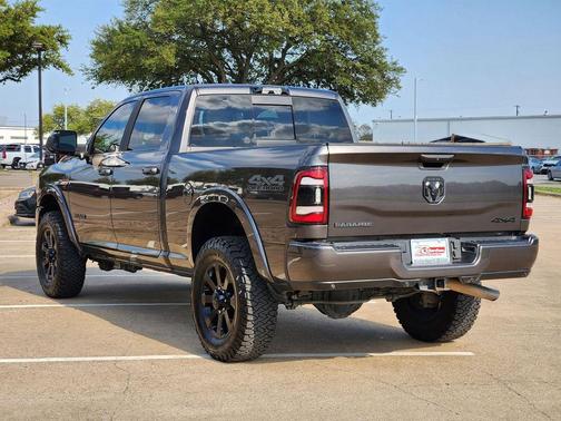 Granite Crystal Metallic Clearcoat 2022 RAM 2500 Laramie Crew Cab 4x4 6'4' Box