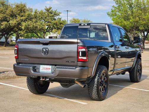 Granite Crystal Metallic Clearcoat 2022 RAM 2500 Laramie Crew Cab 4x4 6'4' Box