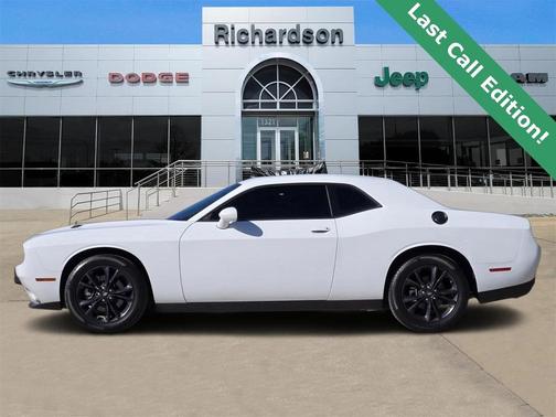 2023 Dodge Challenger SXT