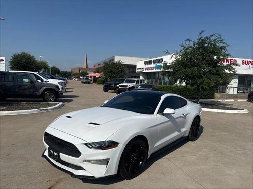 2020 Ford Mustang EcoBoost