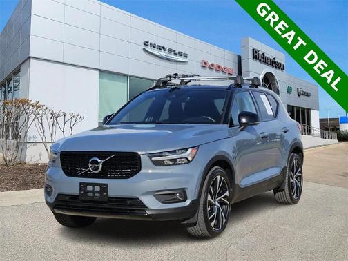 2021 Volvo XC40 T5 R-Design