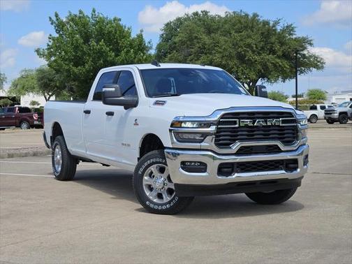 2025 RAM 2500 Big Horn Crew Cab 4x4 8' Box
