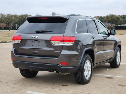 2019 Jeep Grand Cherokee Laredo