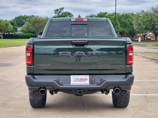 Serrano Green Metallic 2026 RAM 1500 Rebel