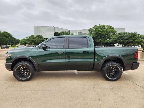 Serrano Green Metallic 2026 RAM 1500 Rebel