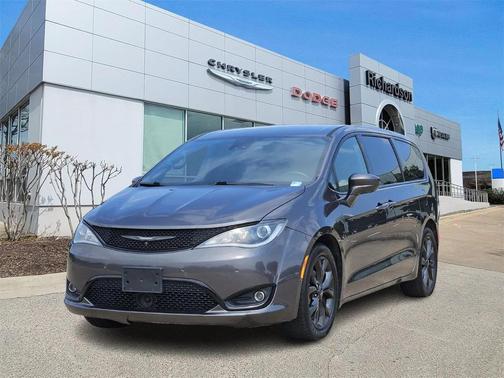 2019 Chrysler Pacifica Touring Plus