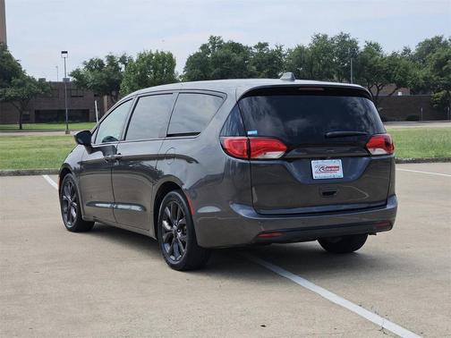 2019 Chrysler Pacifica Touring Plus