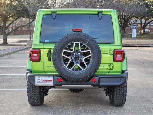 2026 Jeep Wrangler 4-Door Sahara 4x4