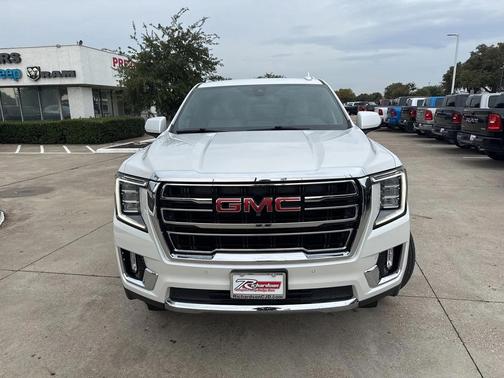 2022 GMC Yukon SLT
