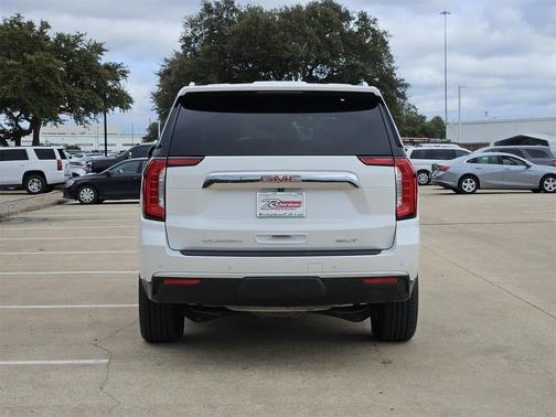 2022 GMC Yukon SLT