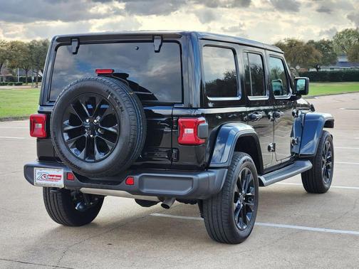 2025 Jeep Wrangler 4xe Sahara