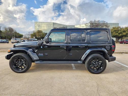 2025 Jeep Wrangler 4xe Sahara
