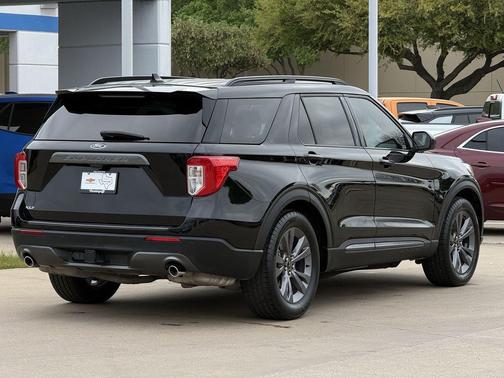 Agate Black Metallic 2024 Ford Explorer XLT
