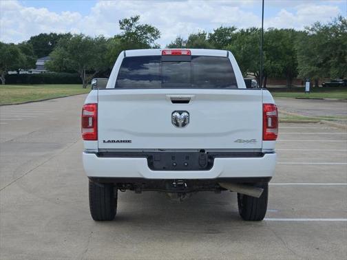 2022 RAM 2500 Laramie Crew Cab 4x4 6'4' Box