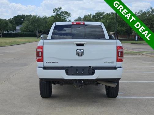 2022 RAM 2500 Laramie Crew Cab 4x4 6'4' Box