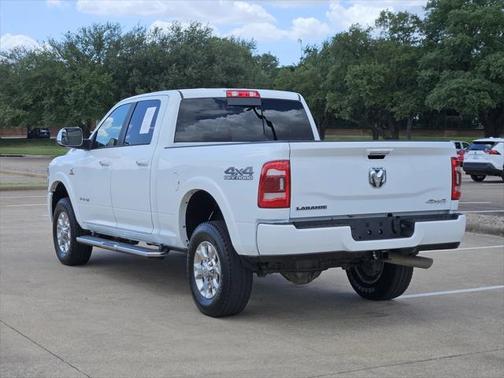 2022 RAM 2500 Laramie Crew Cab 4x4 6'4' Box