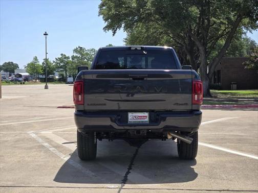 2025 RAM 2500 Laramie Crew Cab 4x4 6'4' Box