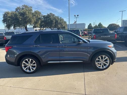 2021 Ford Explorer Platinum