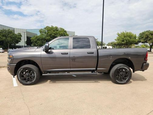 Granite Crystal Metallic Clearcoat 2026 RAM 2500 Black Express Crew Cab 4x4 6'4' Box