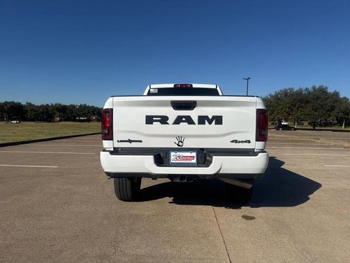 2025 RAM 2500 Lone Star Crew Cab 4x4 6'4' Box