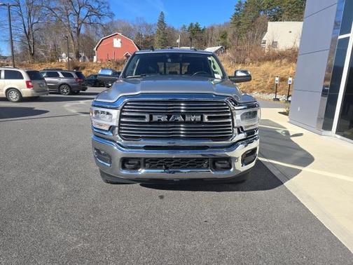 2022 RAM 2500 Laramie Crew Cab 4x4 6'4' Box