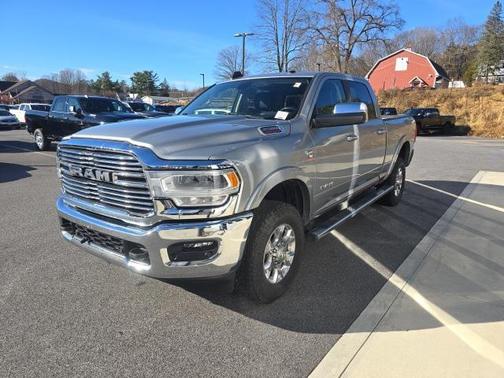 2022 RAM 2500 Laramie Crew Cab 4x4 6'4' Box