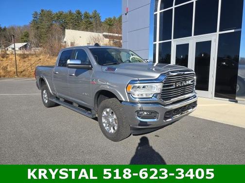 2022 RAM 2500 Laramie Crew Cab 4x4 6'4' Box