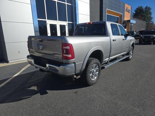2022 RAM 2500 Laramie Crew Cab 4x4 6'4' Box