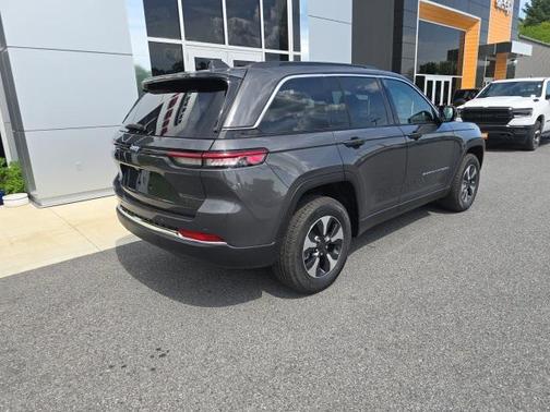 2024 Jeep Grand Cherokee 4xe Base