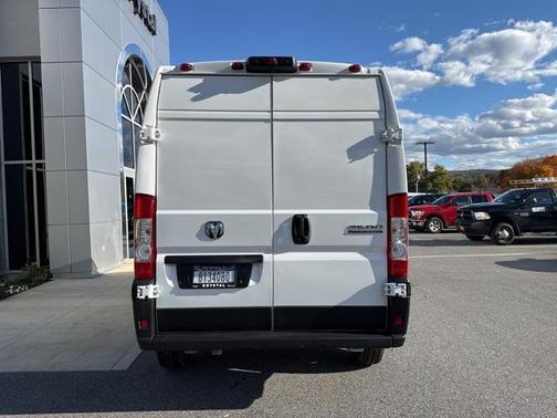 2025 RAM ProMaster 2500 Tradesman