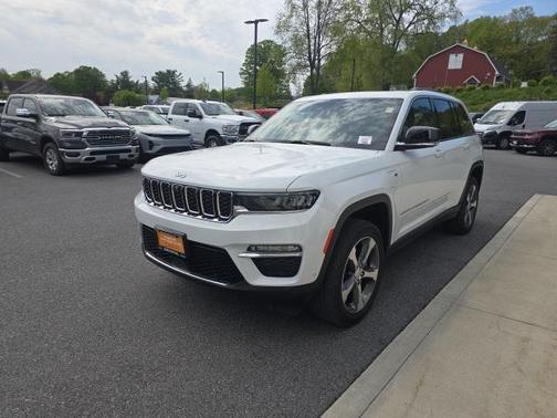2022 Jeep Grand Cherokee 4xe Base