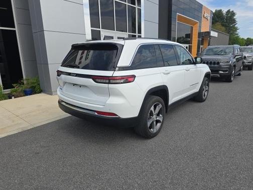 2022 Jeep Grand Cherokee 4xe Base