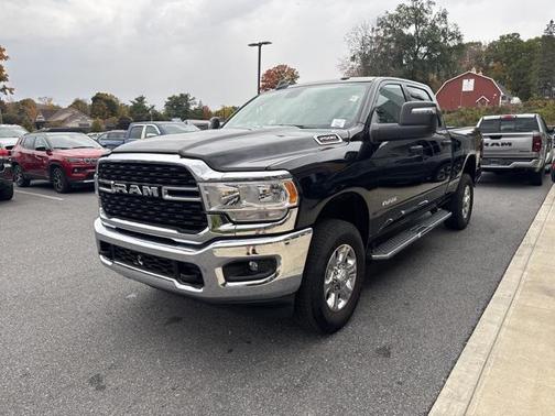 2024 RAM 2500 Big Horn Crew Cab 4x4 6'4' Box