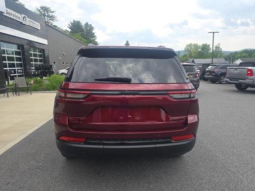 2025 Jeep Grand Cherokee Limited X