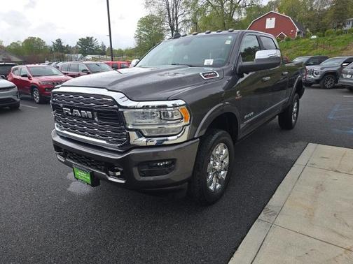 2019 RAM 2500 Limited Crew Cab 4x4 6'4' Box