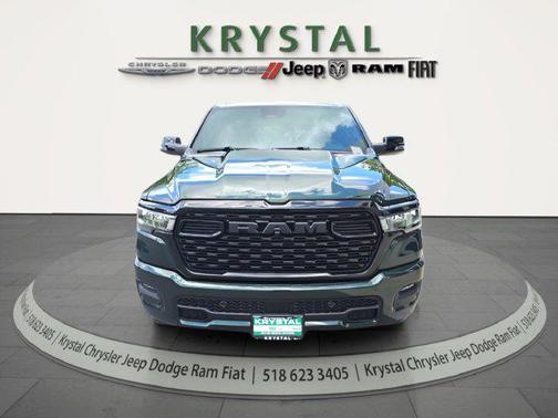 Serrano Green Metallic 2026 RAM 1500 Big Horn/Lone Star