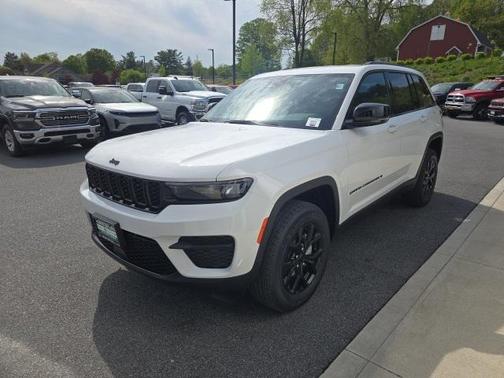 2025 Jeep Grand Cherokee Altitude